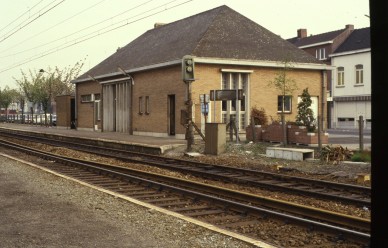 HERSEAUX  DIA 84-6670.jpg